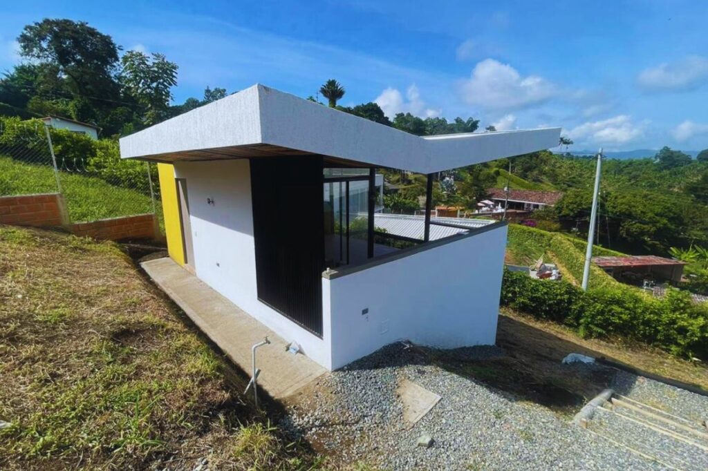 1 RM AMATISTA GLAMPING PALESTINA