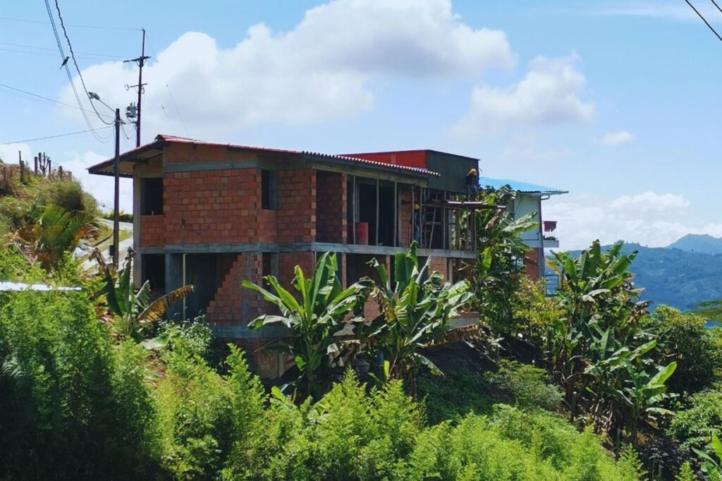 4 CC GUADUA Y CAFE PALESTINA